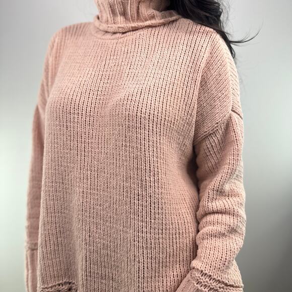 Aerie Oversized Light Pink Knit Soft Sweater - Picture 3 of 10